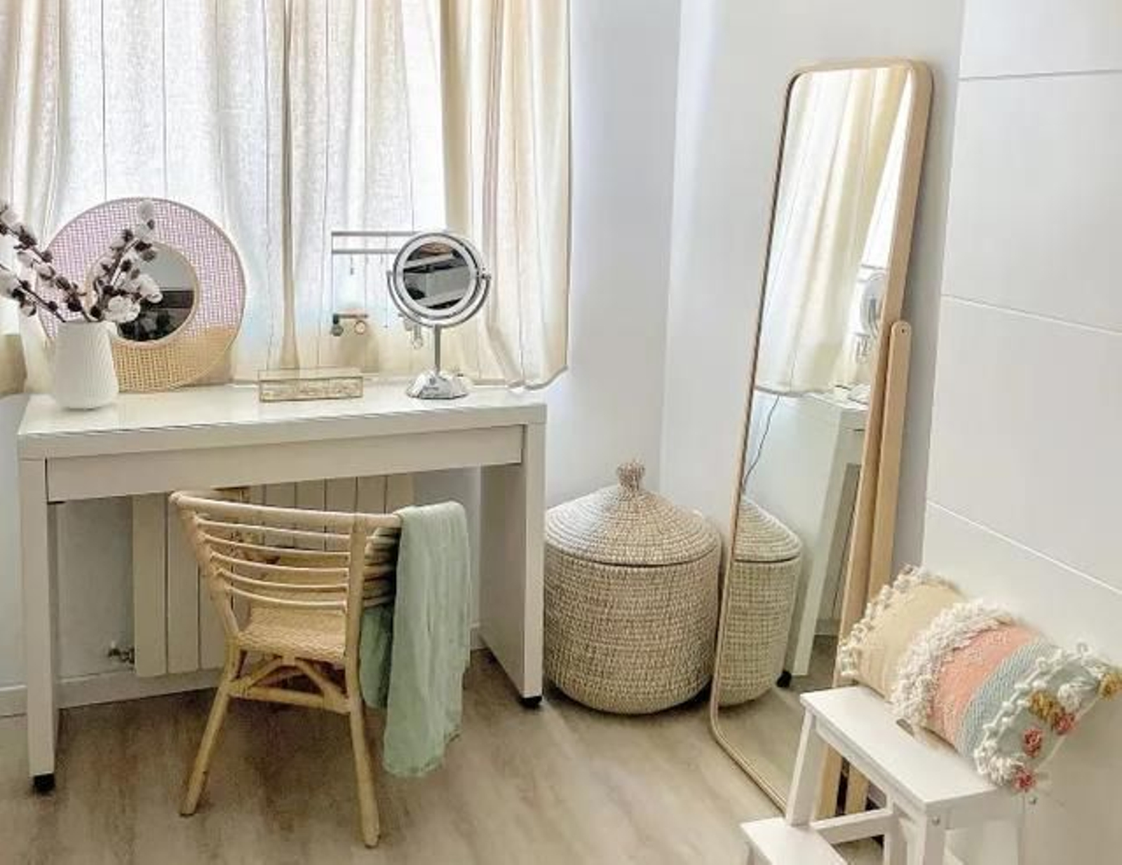 Éste espejo multiusos de Ikea es el favorito de las que adoran llevar vestido largo en verano y también será el tuyo. Éste espejo multiusos de Ikea es el favorito de las que adoran llevar vestido largo en verano y también será el tuyo.