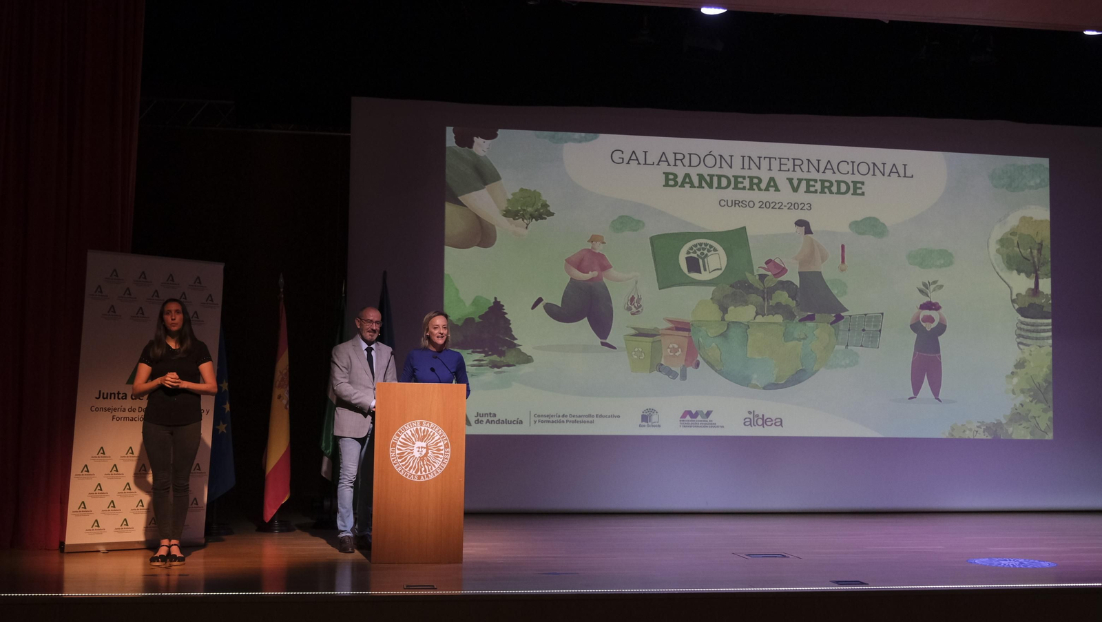Entrega de banderas verdes a colegios de Andalucía, en Almería