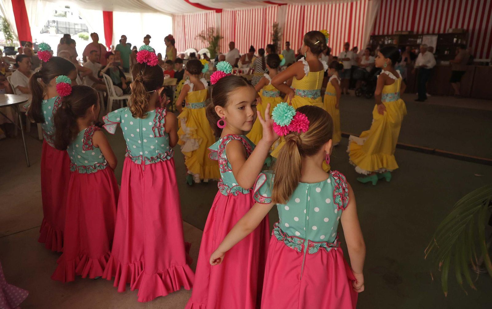 Fotos del Domingo Rociero en la Feria Real de San Roque
