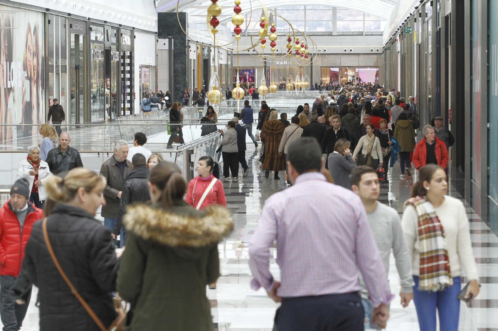 Multitudinaria apertura del Nevada