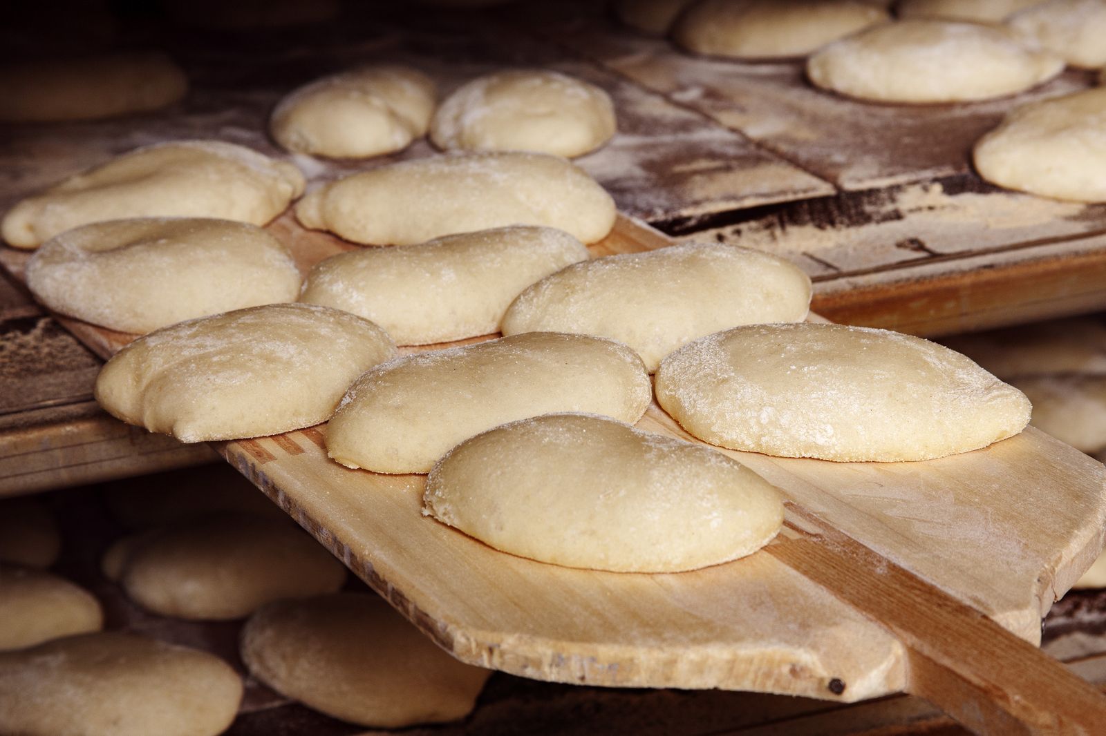 Molletes de Antequera tras finalizar la cocción.