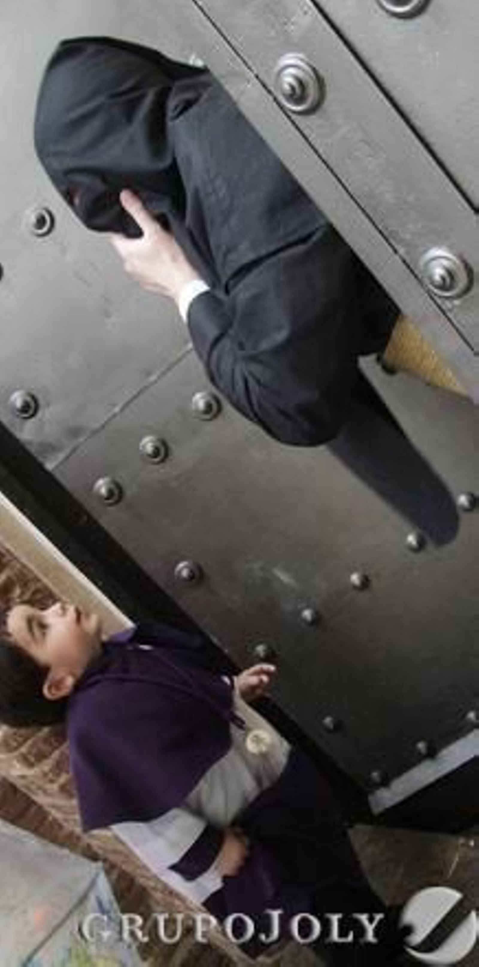 Nazareno y monaguillo de Las Penas.

Foto: Victoria Hidalgo