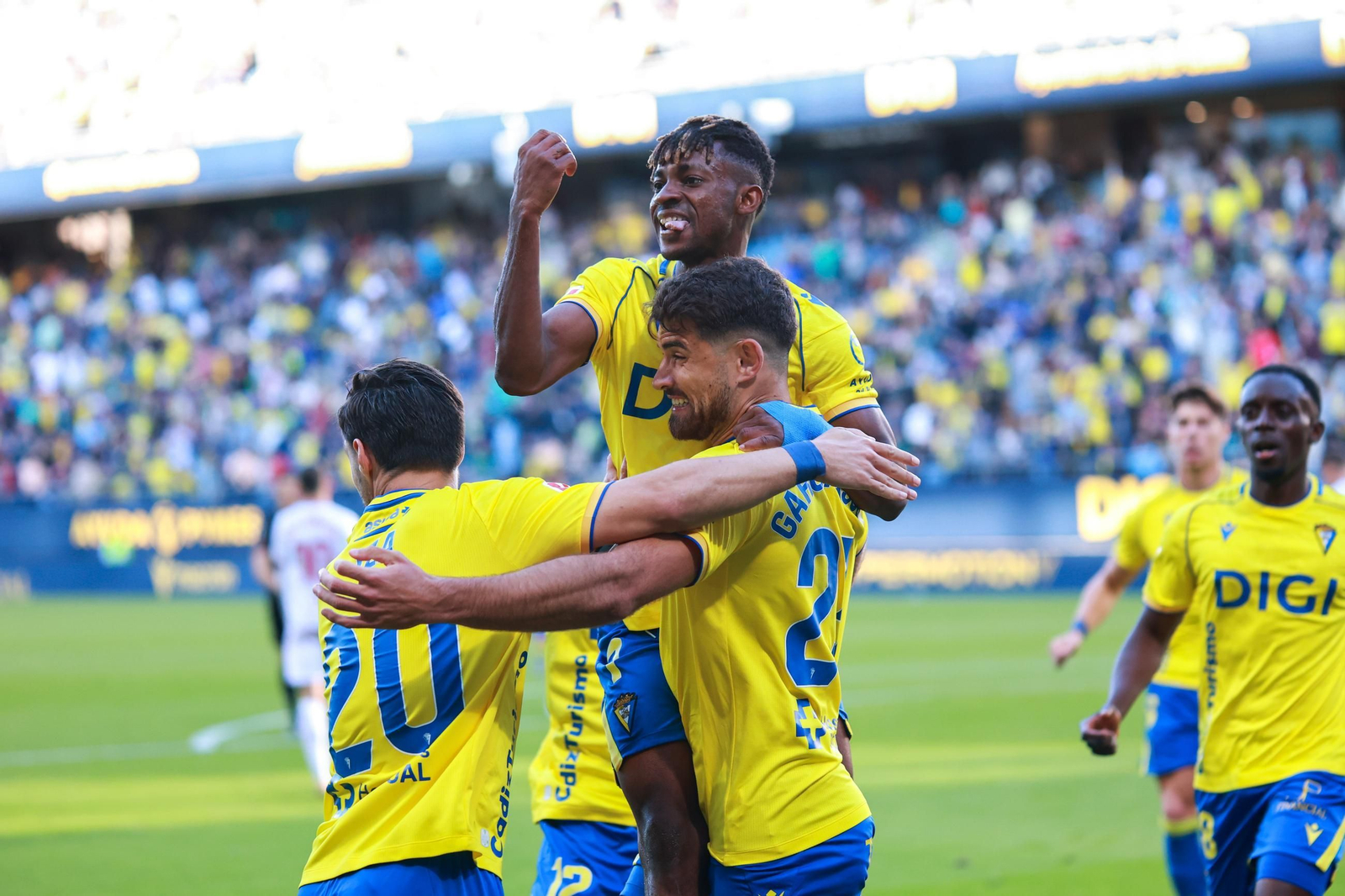 Las imágenes del Cádiz CF- Cultural Leonesa