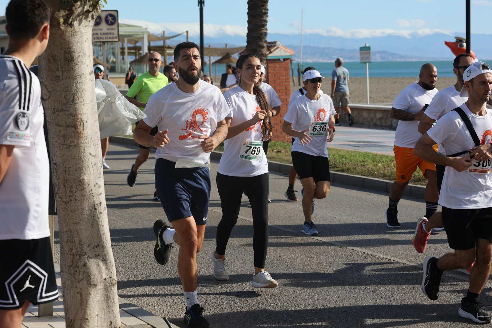 Las fotos de la Carrera Solidaria No Más Suicidios en Torremolinos