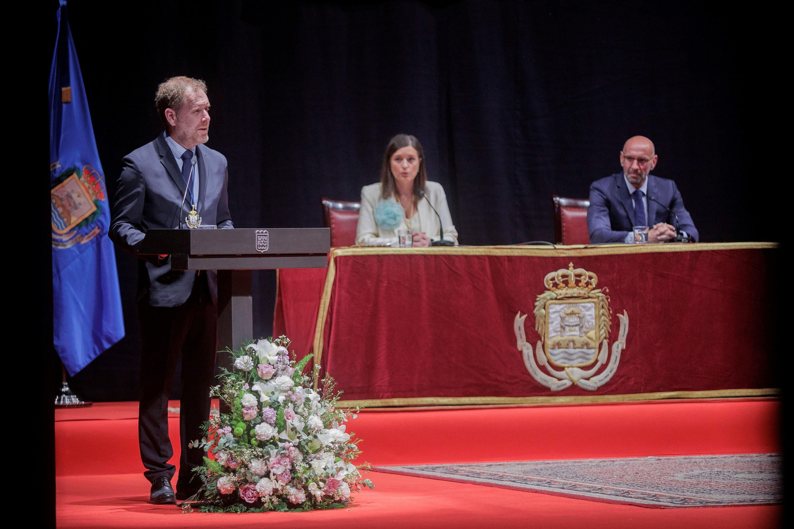 Las imágenes de la entrega del título de Hijo Predilecto de San Fernando a Monchi.
