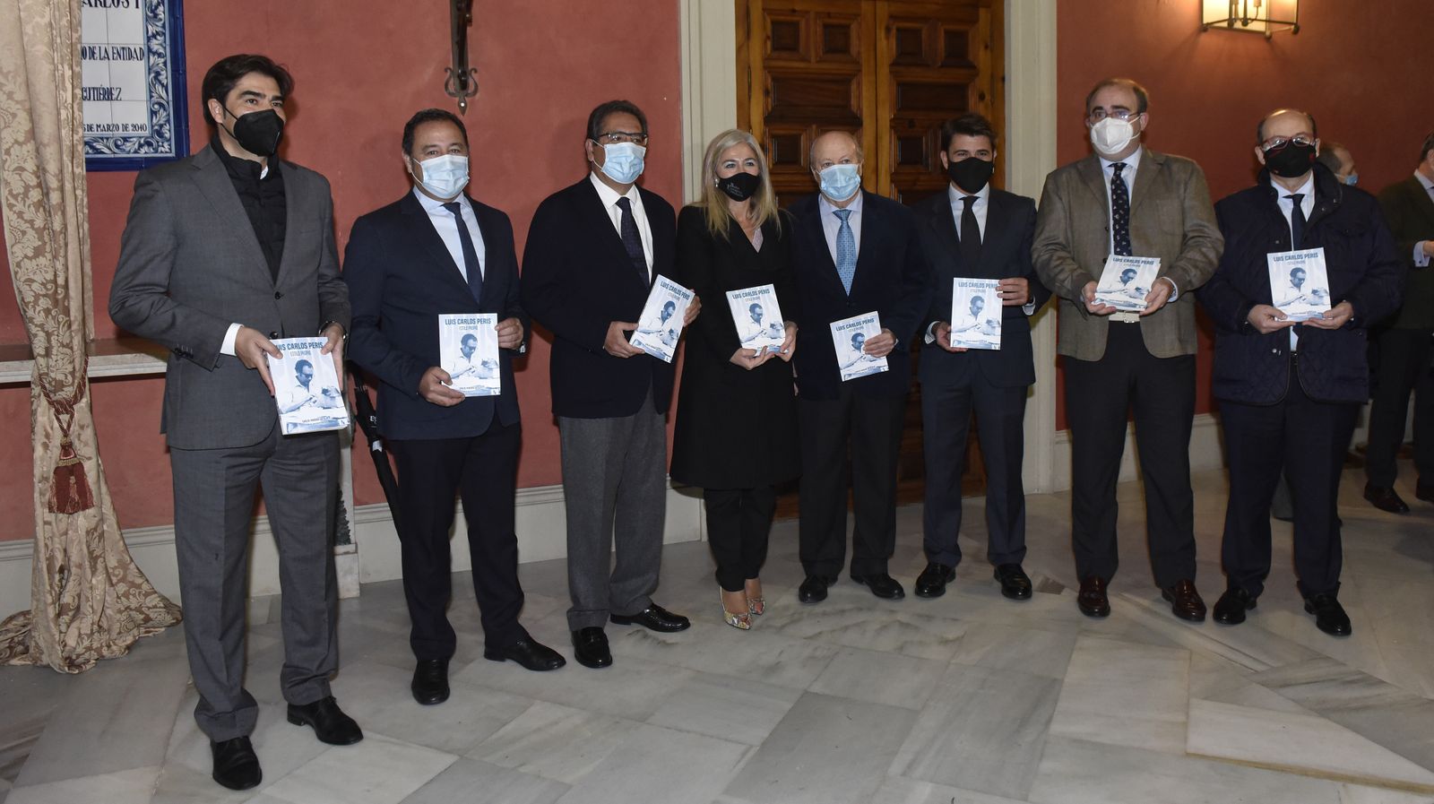 La presentación del libro de Carlos Navarro, sobre Luis Carlos Peris en imágenes