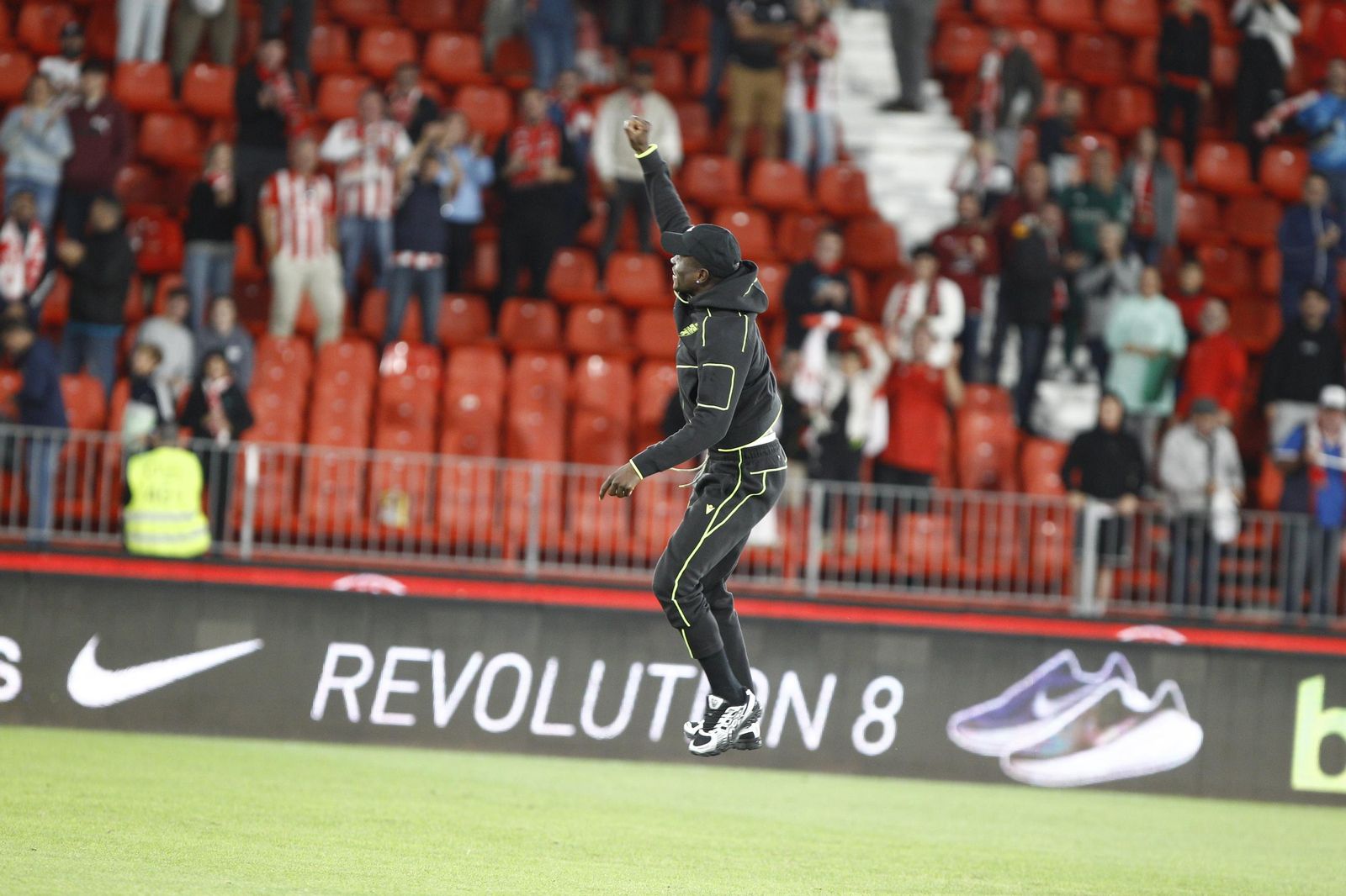 El partido U.D. Almería-Cádiz C.F. en imágenes