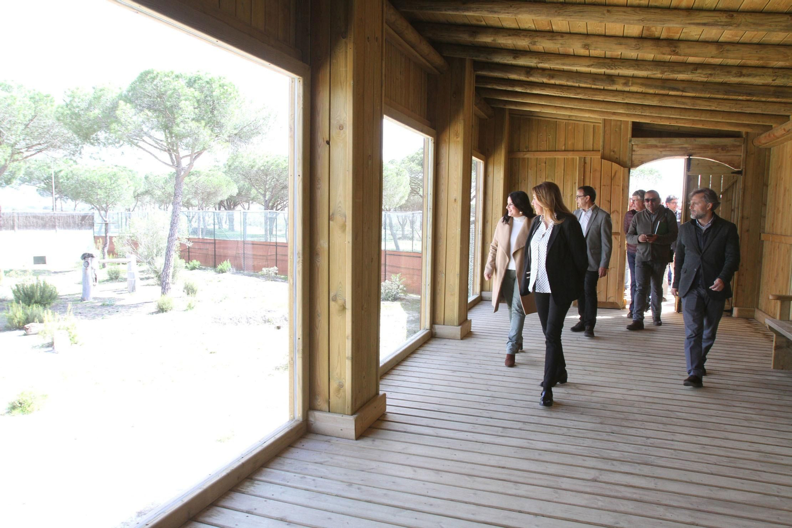 Susana Díaz inaugura en Doñana el Observatorio del Lince
