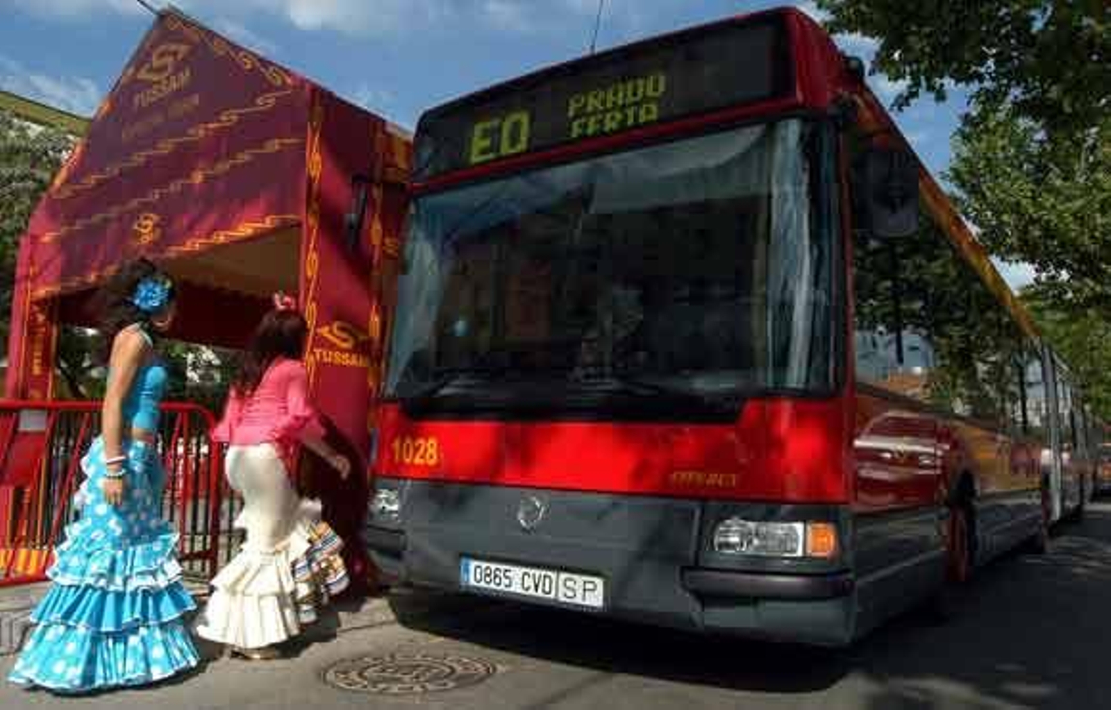 Tussam advierte de que el verdadero motivo de la huelga es buscar "una subida salarial"