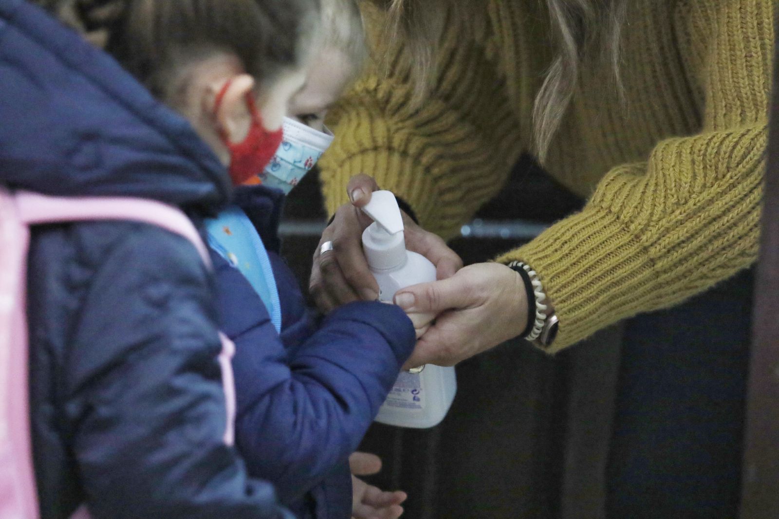 Las imágenes de la vuelta al colegio en Córdoba tras las vacaciones de Navidad
