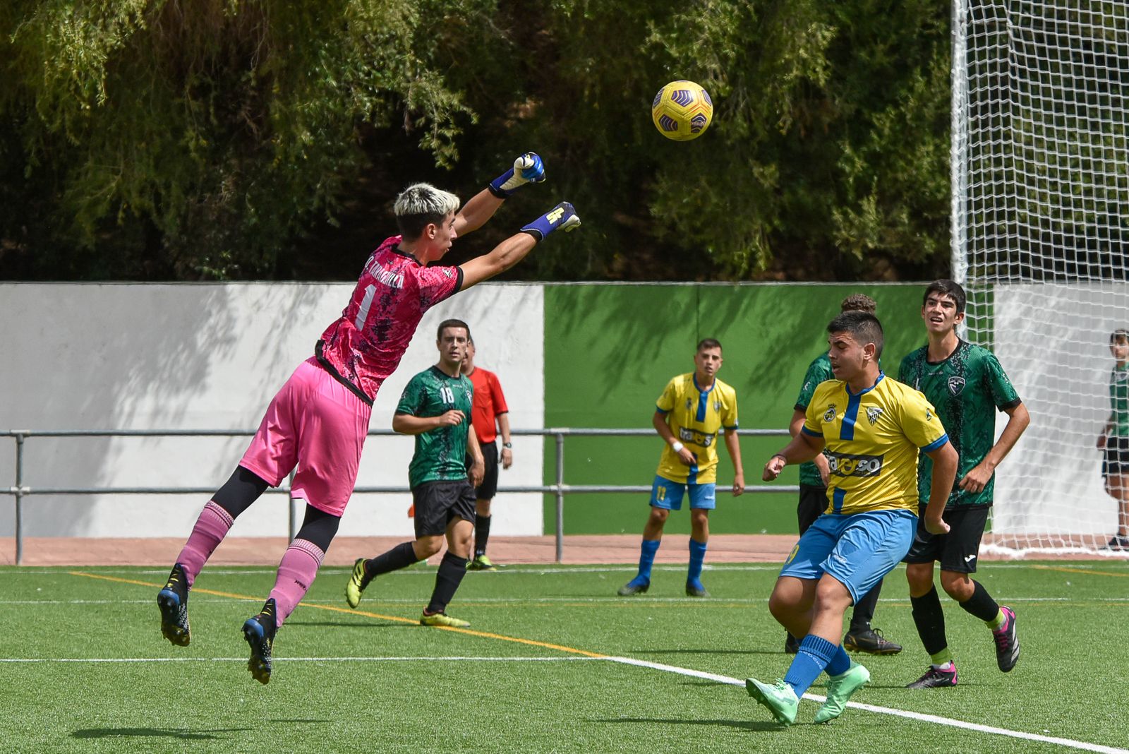 Las fotos del III Trofeo Juan Serván  de futbol en Taraguillas