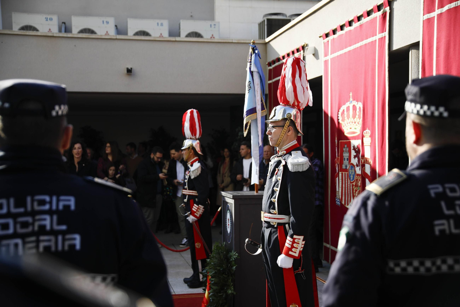 Las imágenes del acto institucional de la Policía Local de Almería con motivo de la festividad de su patrón, San Esteban