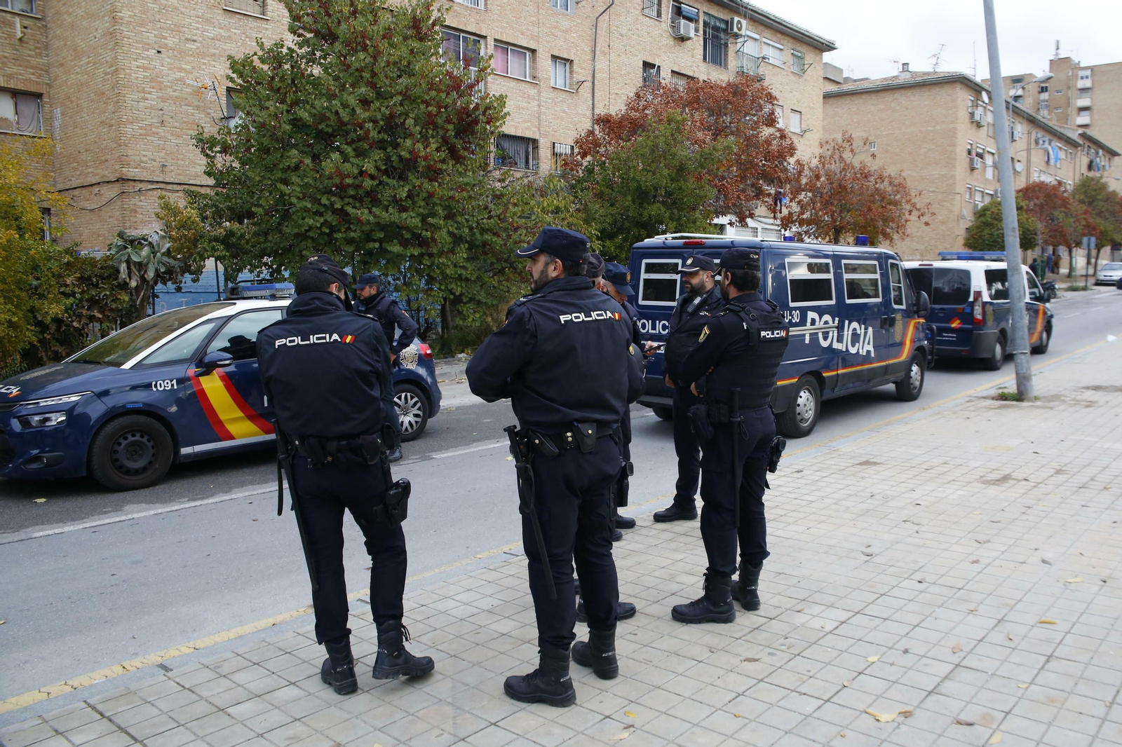 La Operación Cake contra la marihuana con el despliegue de 200 policías en la zona Norte de Granada, en imágenes
