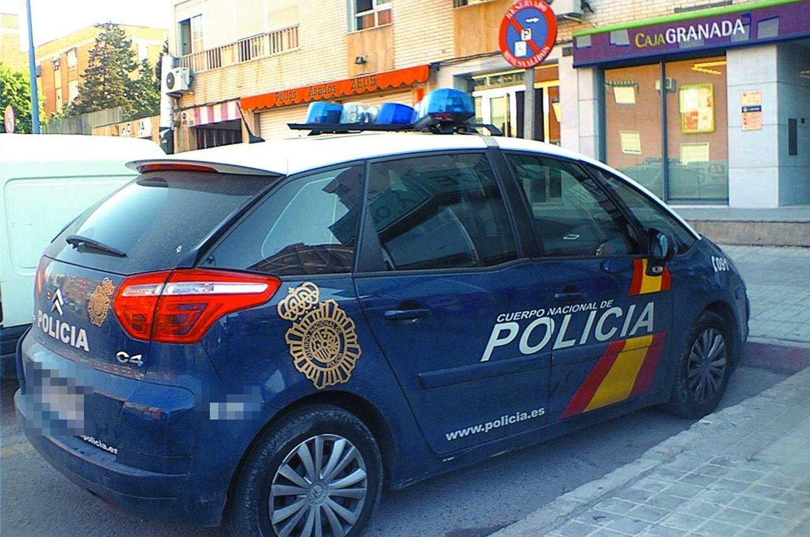 Sancionan a seis veinteañeras que celebraban una fiesta de cumpleaños en un piso de la capital