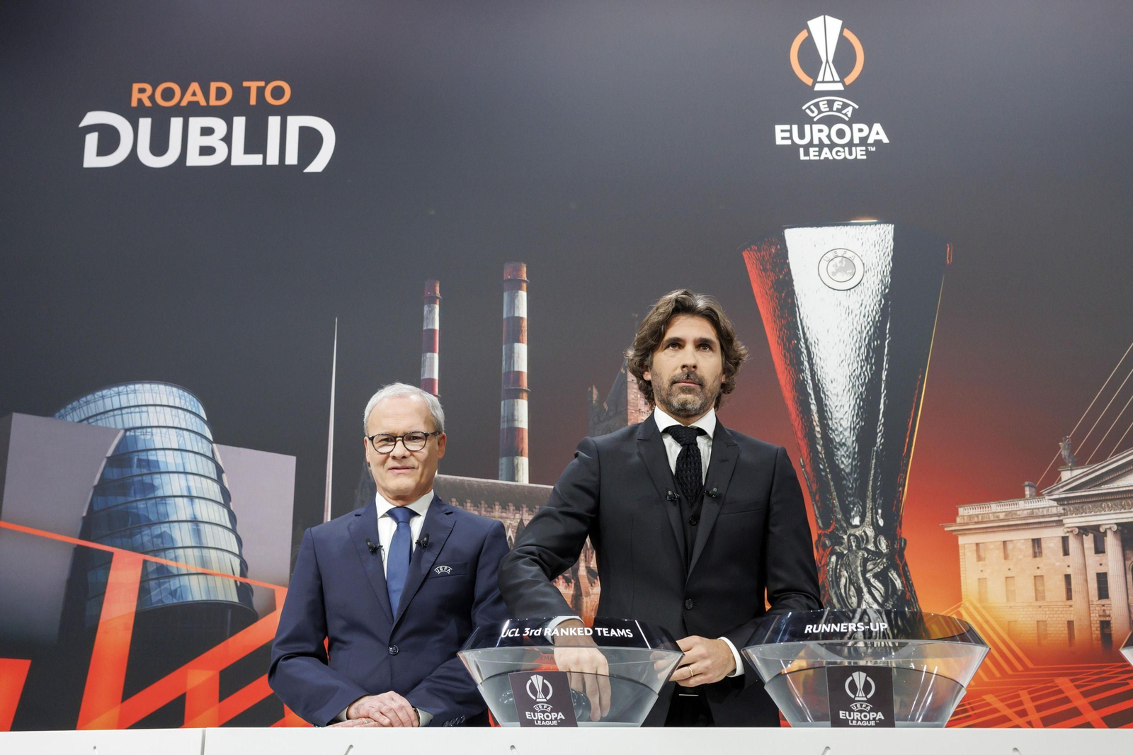 Las fotos de los sorteos europeos con el Betis en la Conference