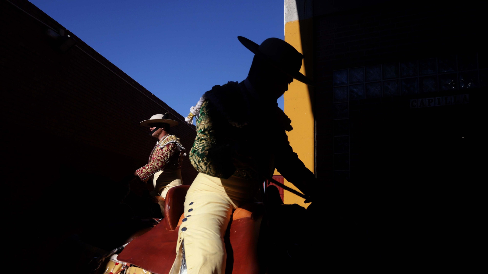 Fotos de la corrida del sábado de la Feria Taurina de Algeciras: Ferrera, Chacón y López Simón