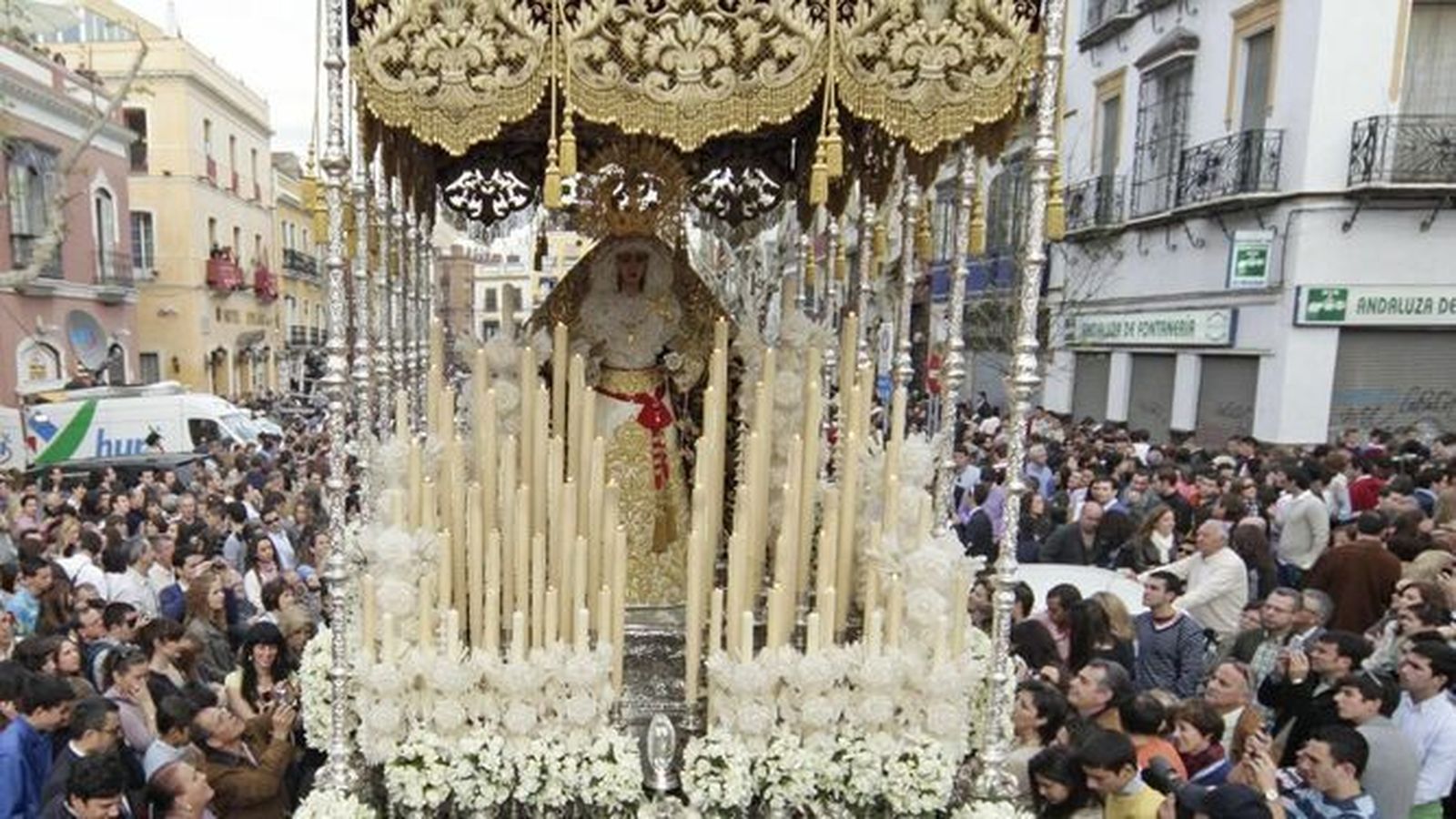 La Virgen de la Caridad fue coronada en 1960 por Bueno Monreal