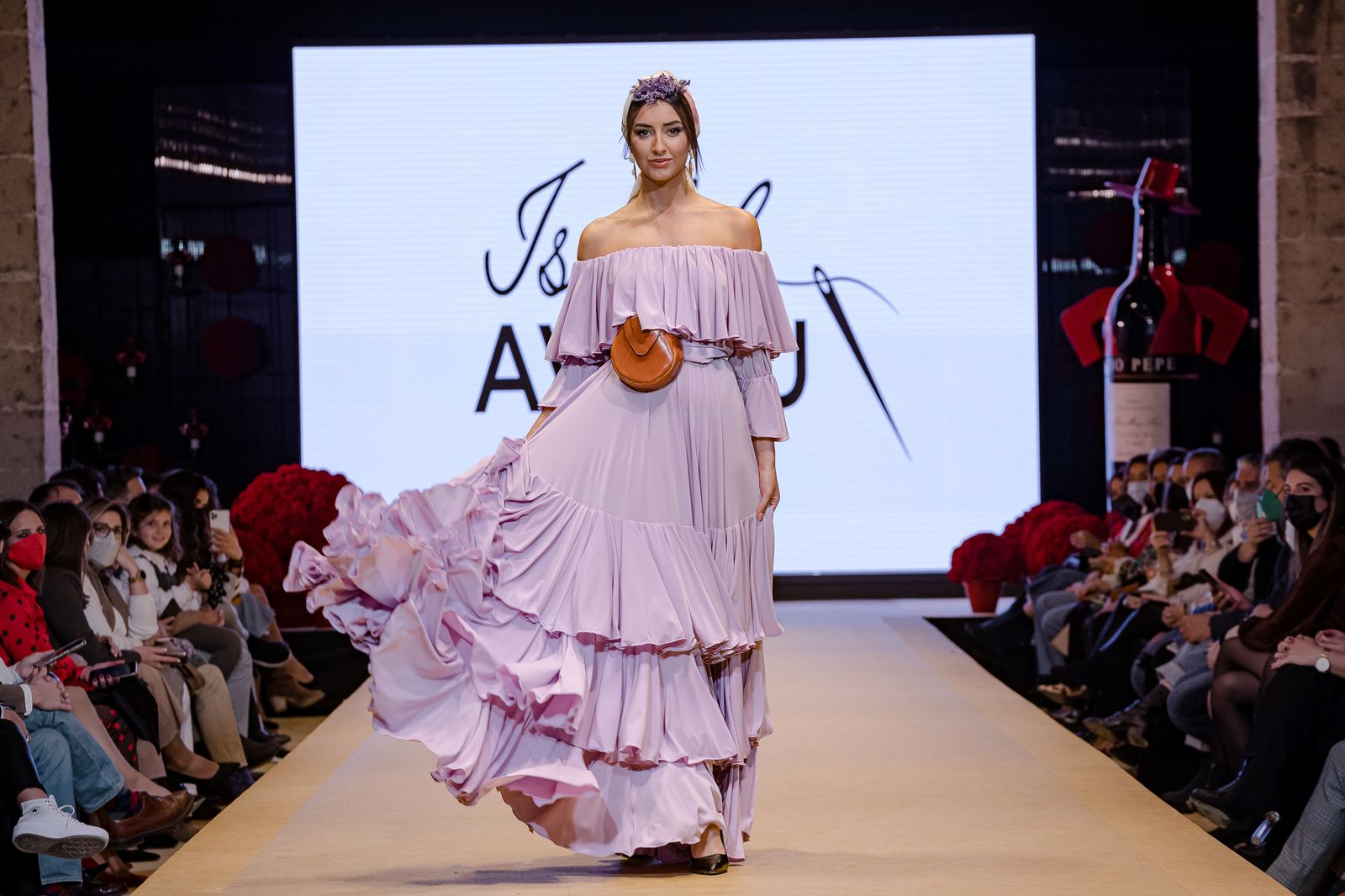 El desfile de Isabel Avedú, Luisa Reyes e Inma Castrejón en la Pasarela Flamenca de Jerez, todas las fotos