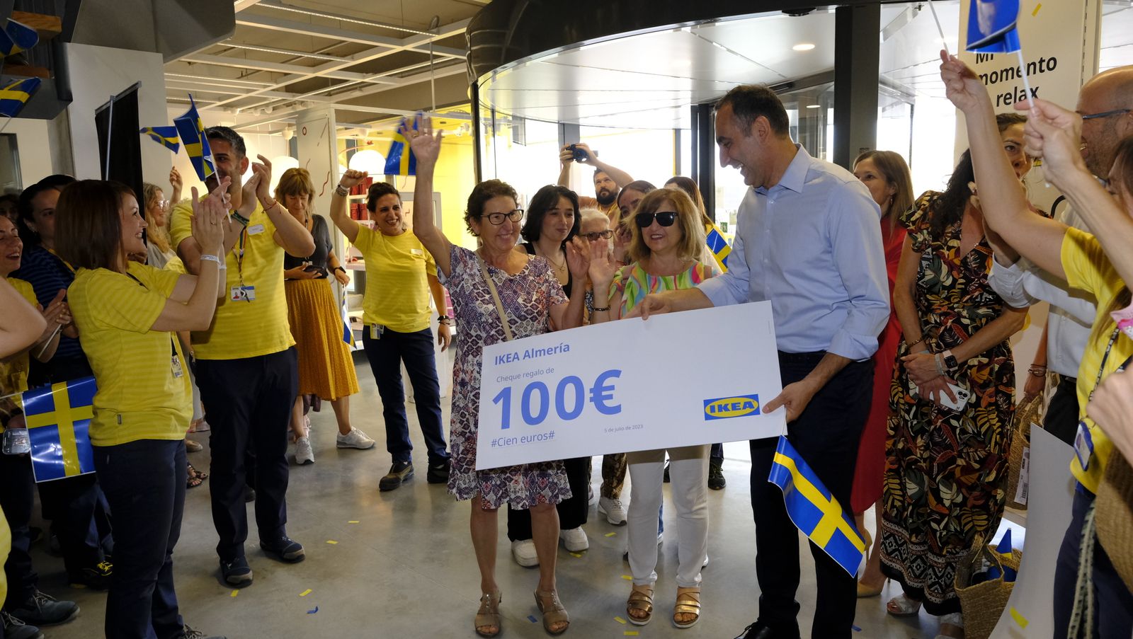 Imágenes de la inauguración de IKEA Almería