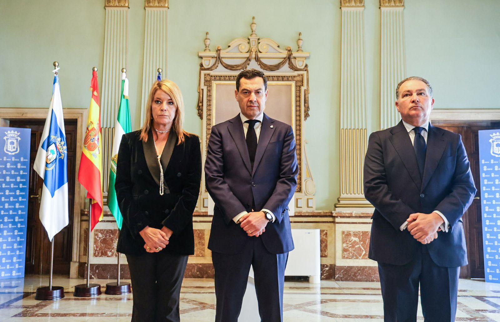 Fotografías del acto de declaración institucional en apoyo a las víctimas del accidente ferroviario de Adamuz y sus familias