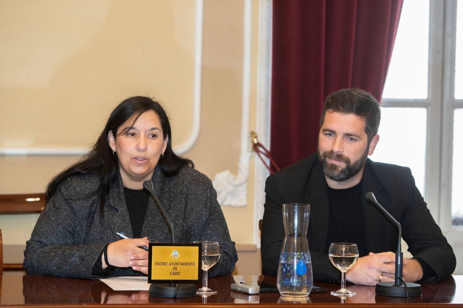 Ana Fernández y Roberto Palmero, durante la presentación del proyecto.