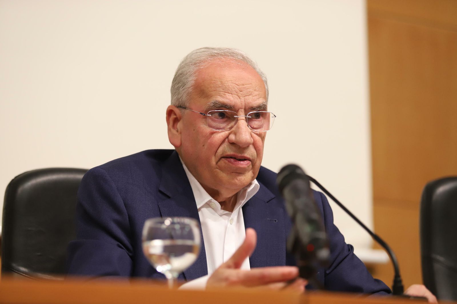 Alfonso Guerra, ayer, en la Universidad de Huelva