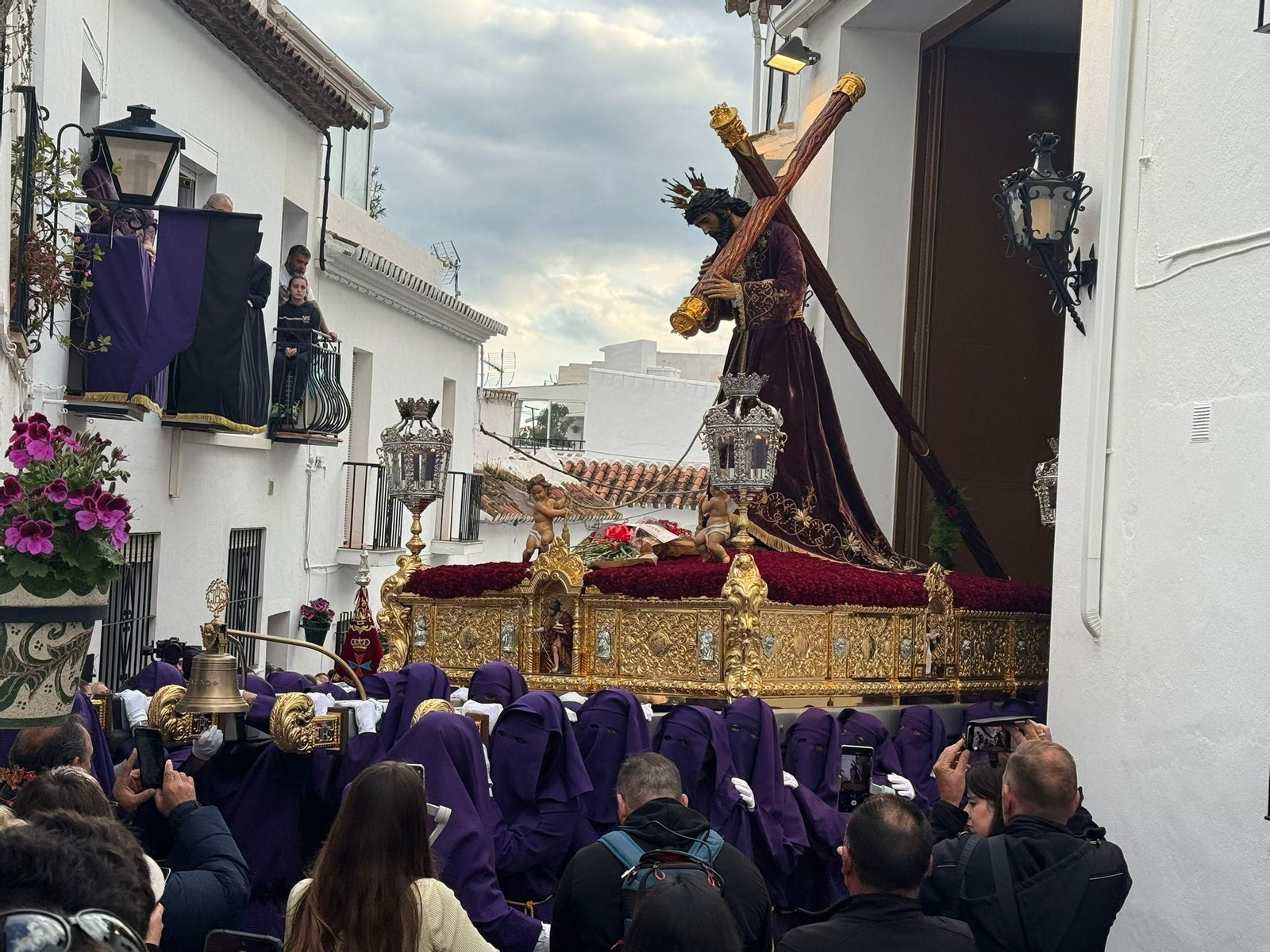 El Nazareno el Jueves Santo en Mijas, en imágenes