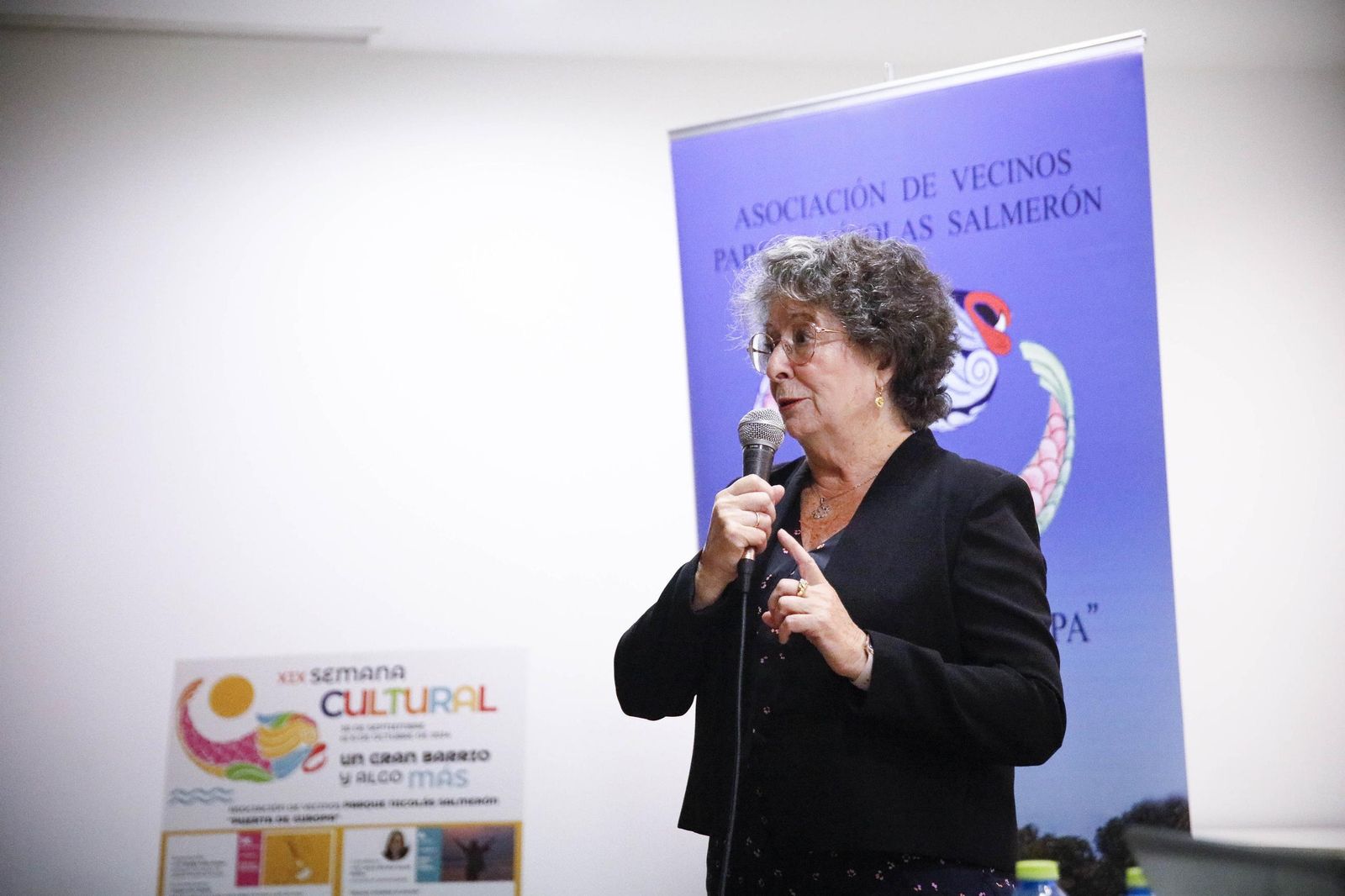 Las imágenes de las jornadas por la "XIX Semana Cultural" con Antonio Andrés en Almería