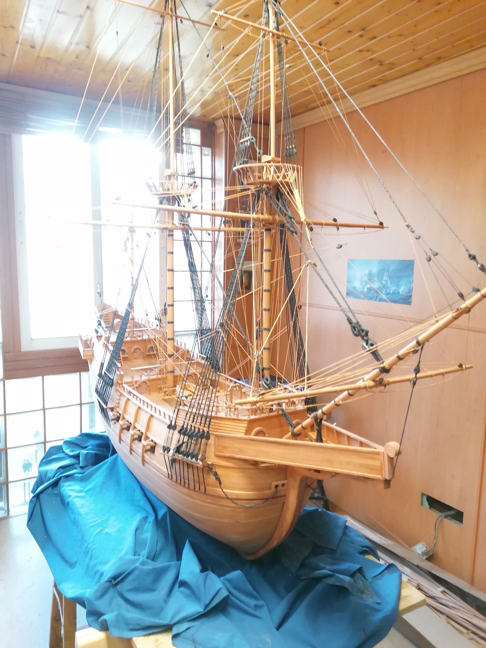 Fotos de maquetas navales construidas por Máximo Agudo.