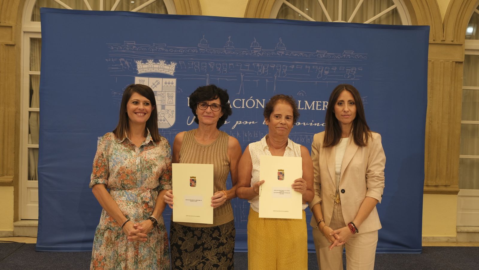 Entrega de ayudas a colectivos sociales en la Diputación de Almería