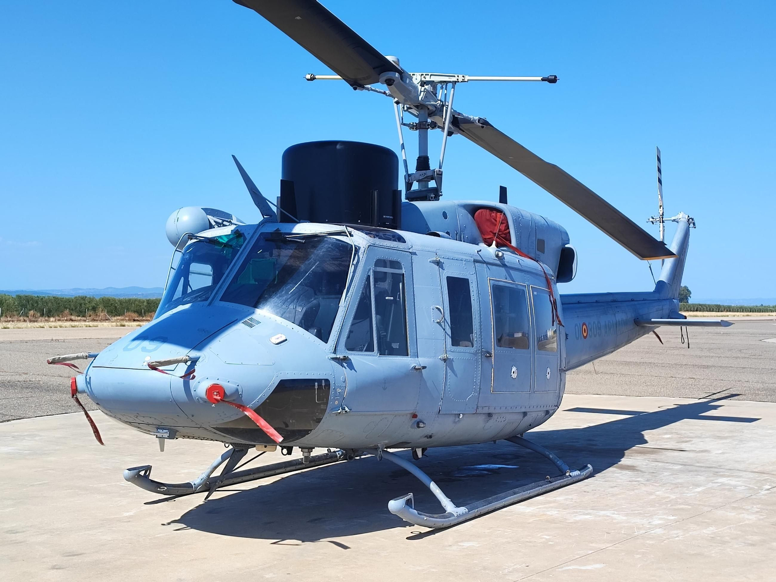 Helicóptero del Ejército que adaptará Pegasus en Palma del Río. Helicóptero del Ejército que adaptará Pegasus en Palma del Río.