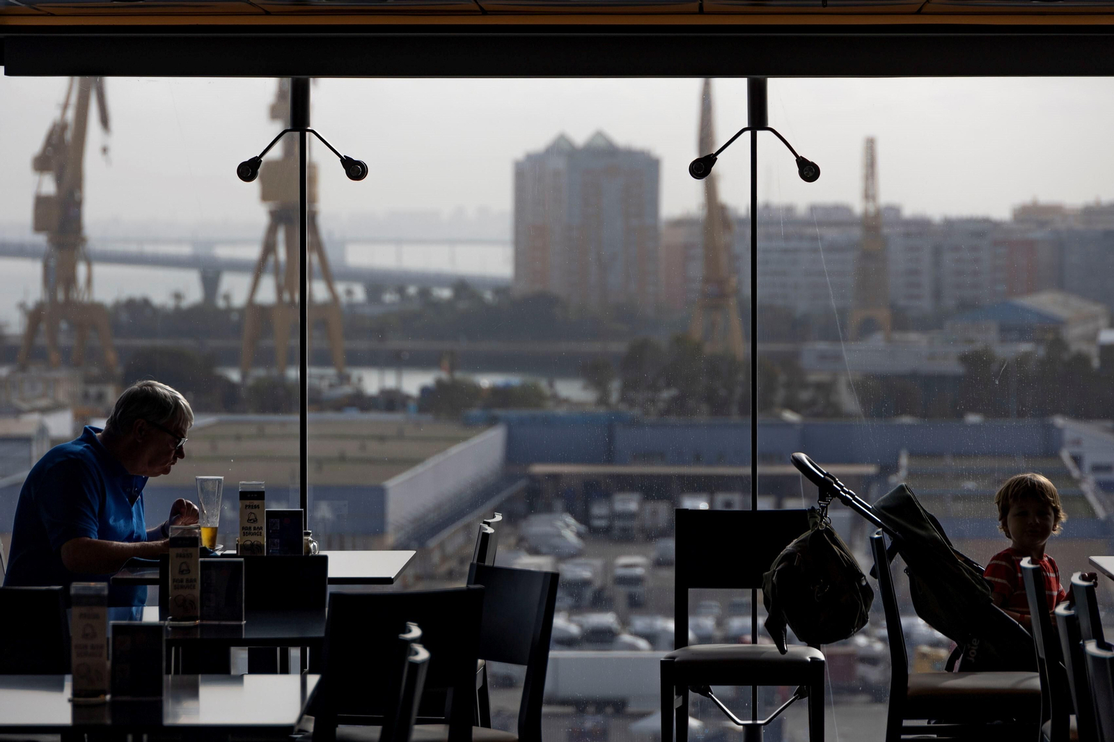 Imágenes de la visita del crucero MSC Euribia al puerto de Cádiz