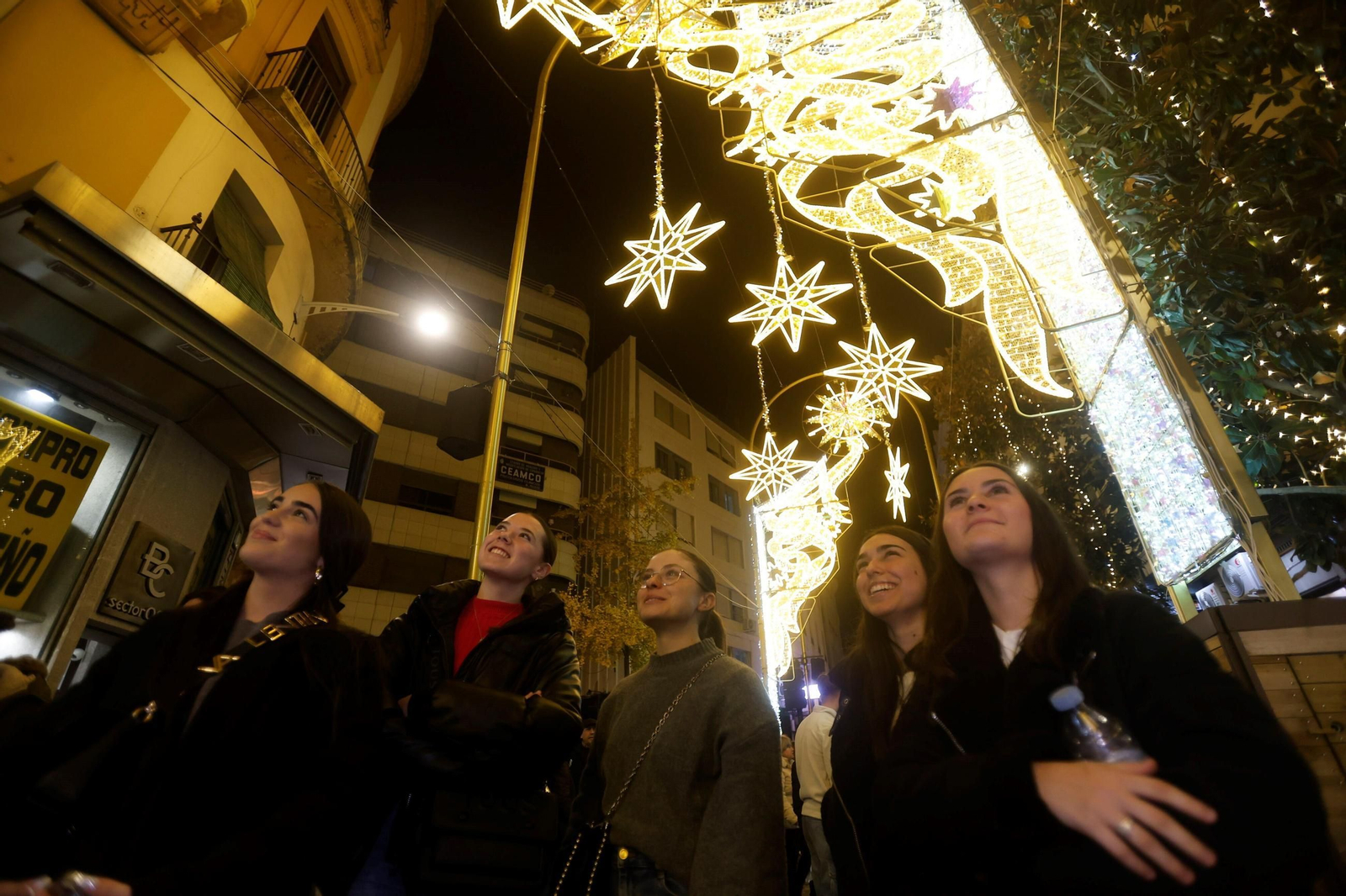 Así ha sido el espectácular encendido de las luces de Navidad de Córdoba