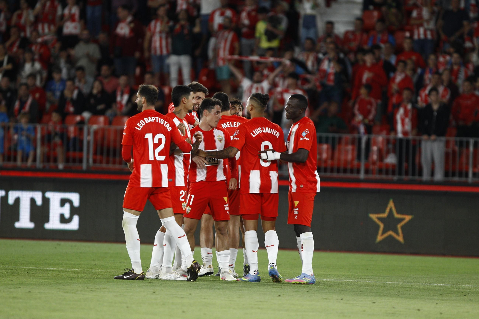 U.D. Almería-Racing de Santander, en imágenes