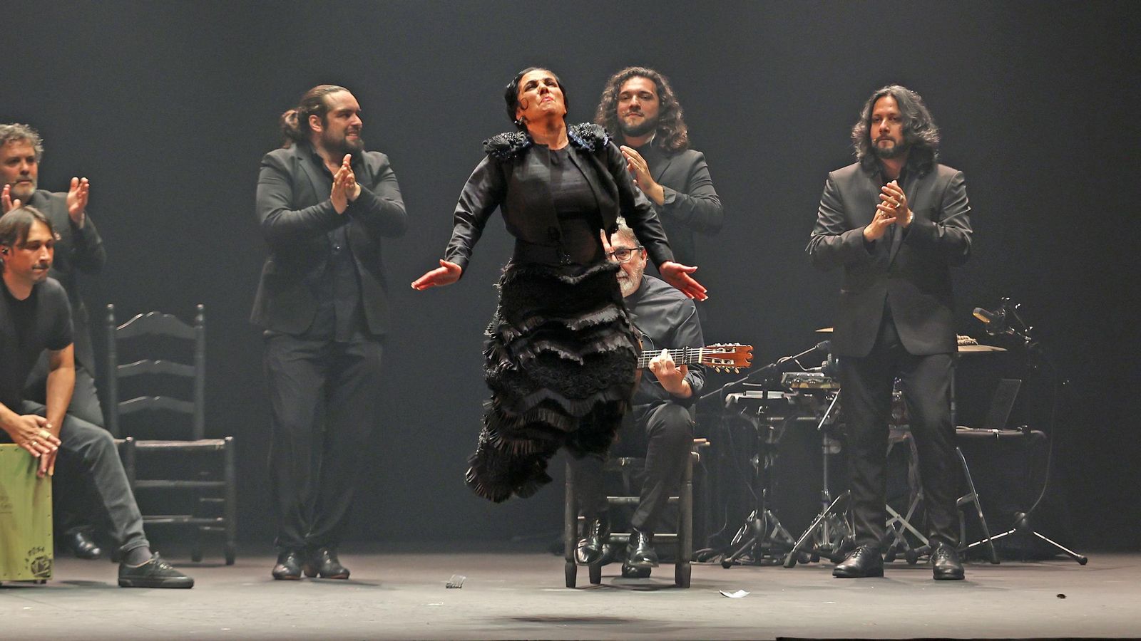 Eva Yerbabuena con 'Yerbagüena (oscuro brillante)' en el Festival de Jerez