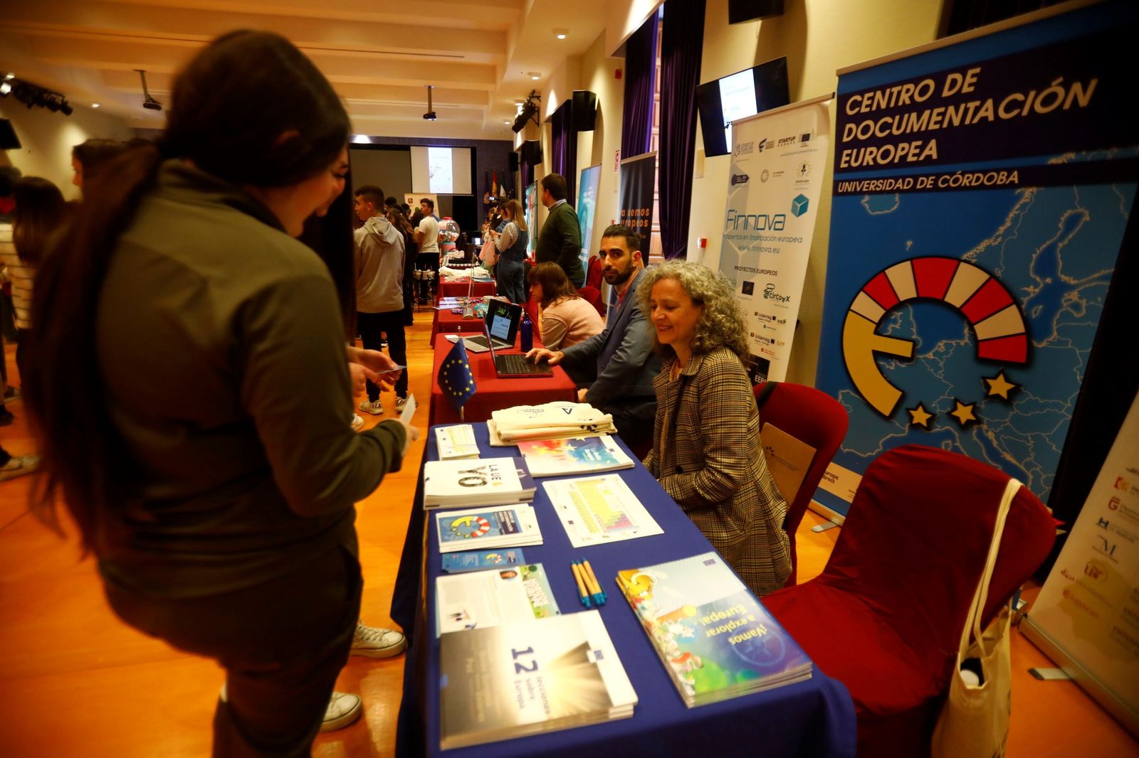 La Feria de las Oportunidades Europeas en Córdoba, en imágenes