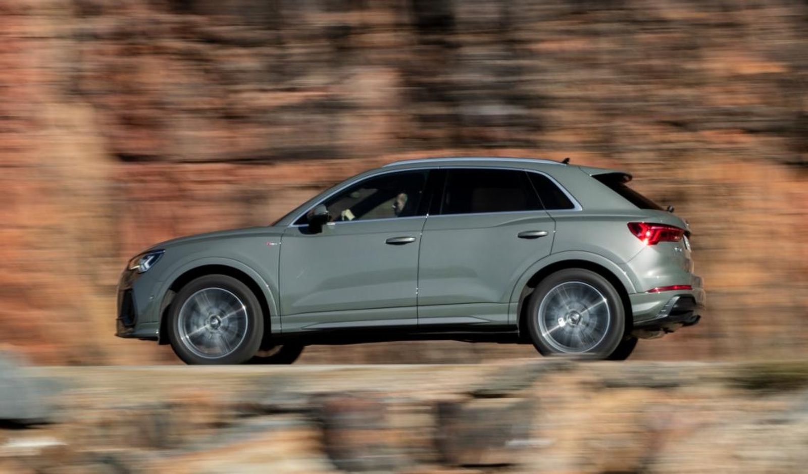 Audi suma un híbrido enchufable más, ahora en clave SUV con el Q3 45 TFSIe