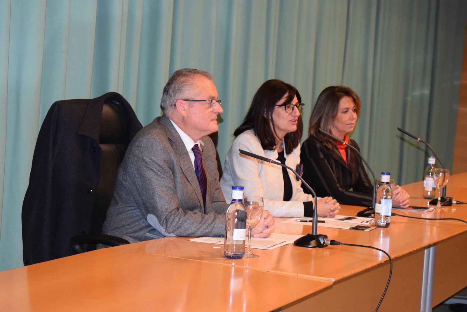 Rafael López, María Antonia Peña y María Jesús Rojas.