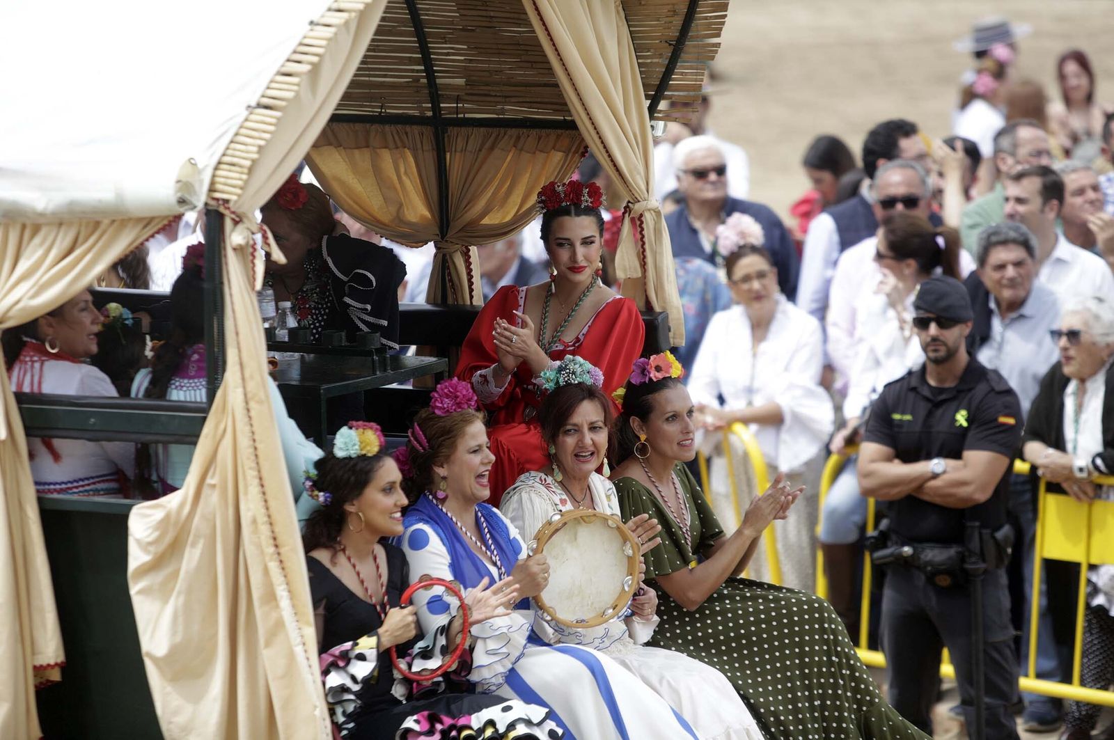El Rocío 2023: Imágenes de ambiente y presentaciones de las Hermandades