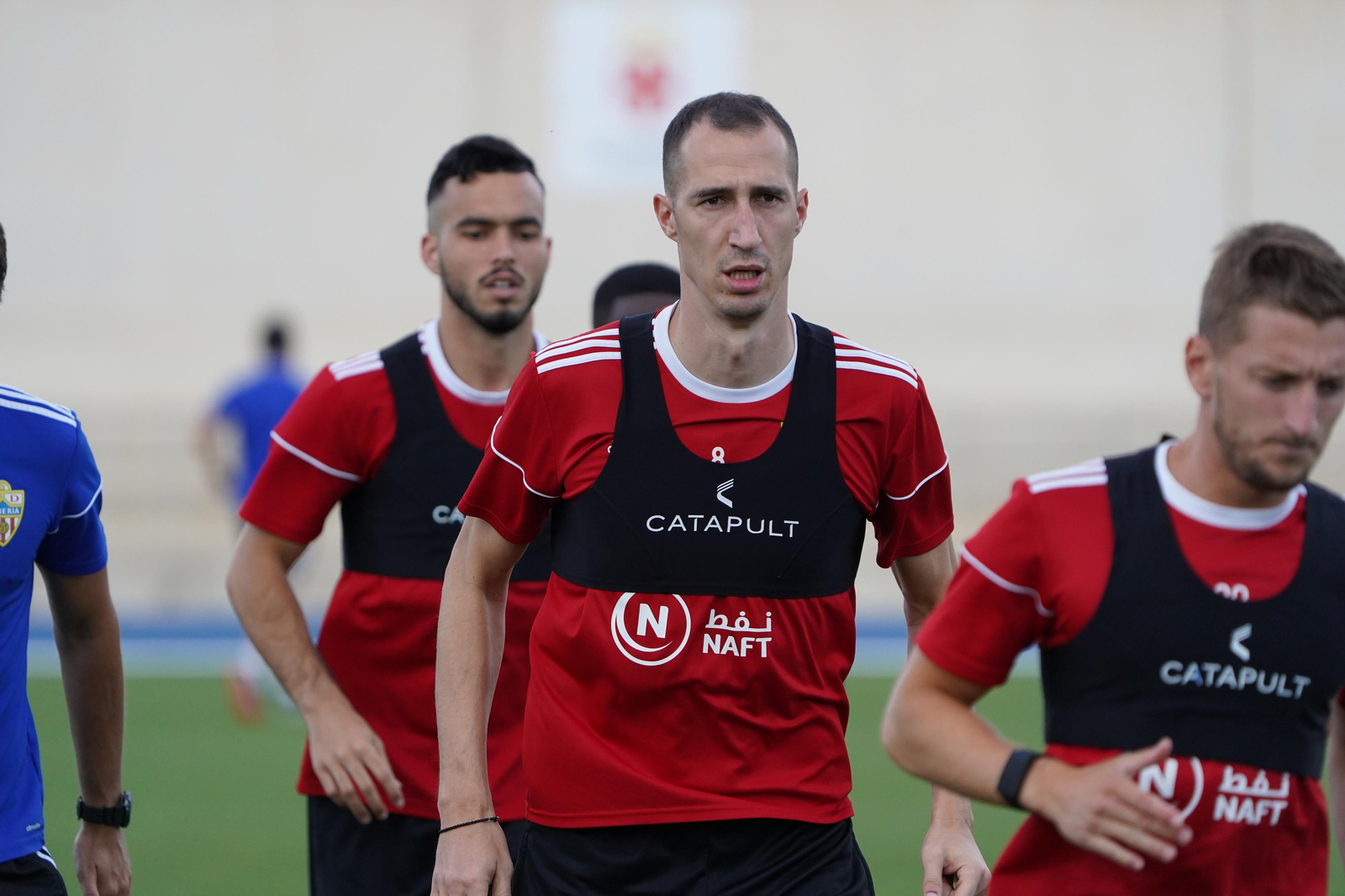 Primera sesión con grupos de 14 jugadores