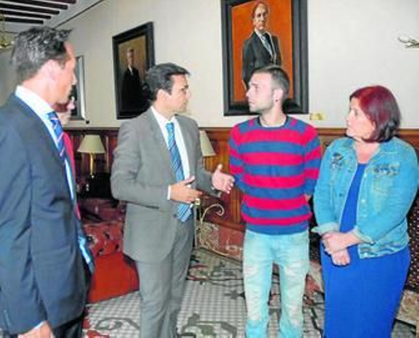 El alcalde de Granada se reunió ayer con Alejandro y con su abogado.