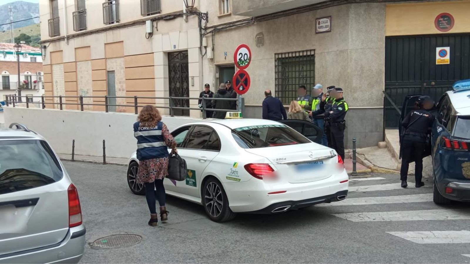 Llegada de la médico forense.