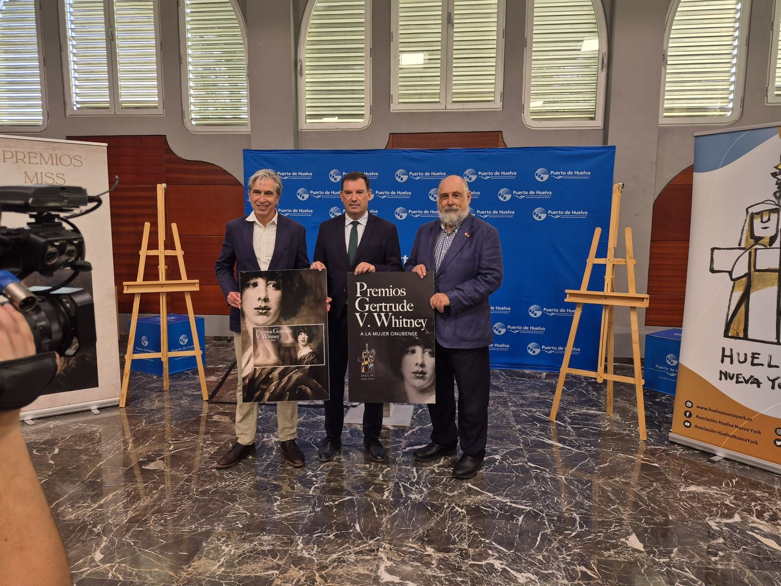 Presentacion Premios Escultora Miss Whitney.