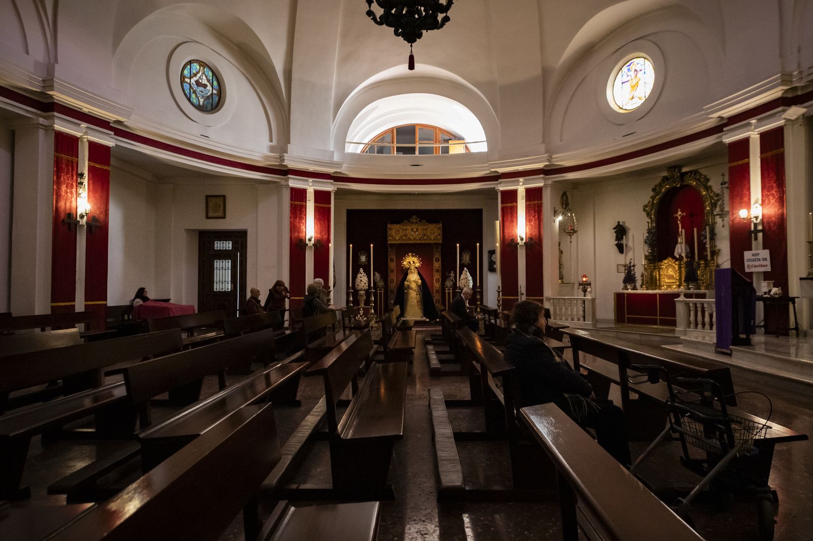 Las imágenes de los besapiés y besamanos del Segundo Domingo de Cuaresma en Jerez