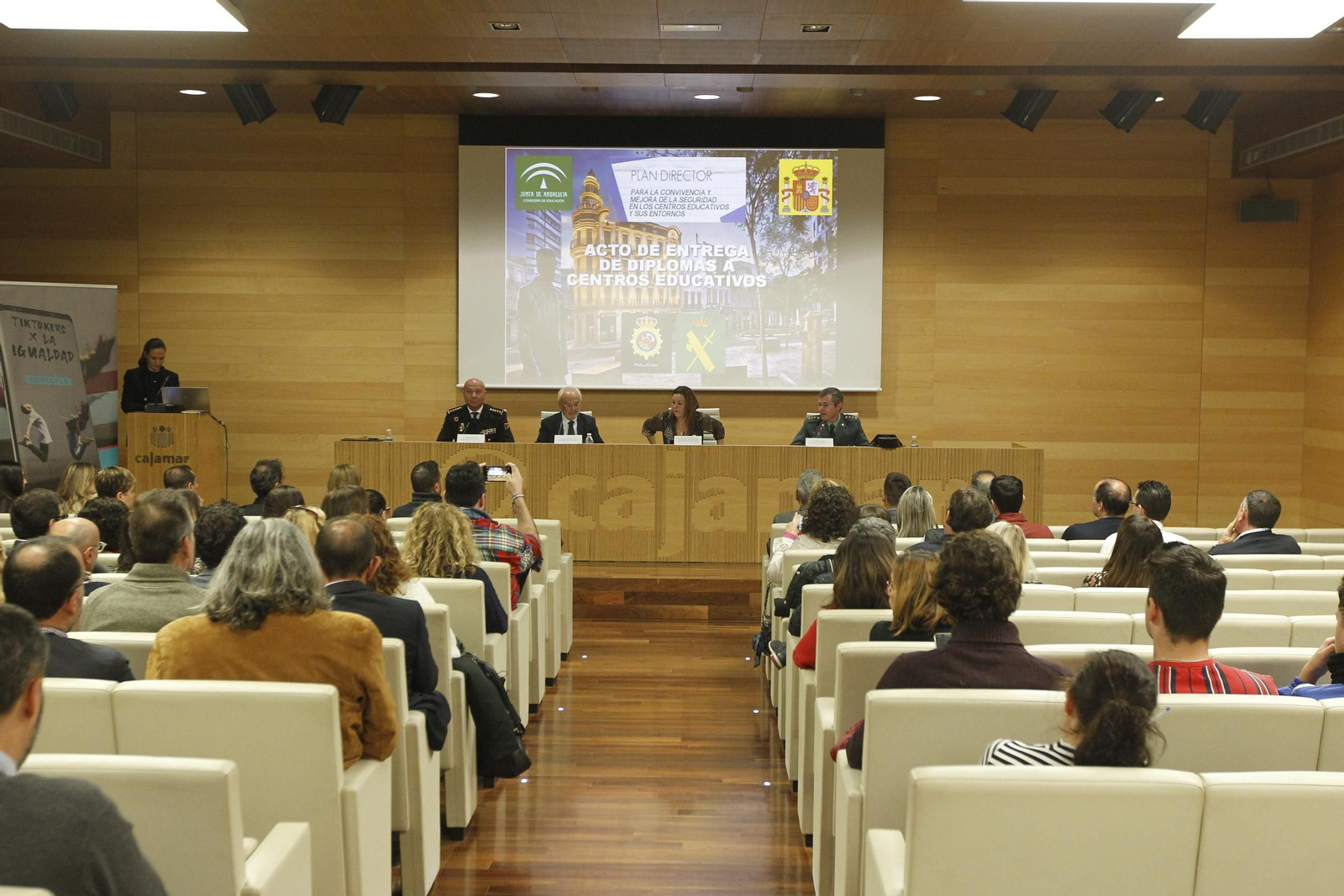 Fotogalería entrega diplomas Plan Director