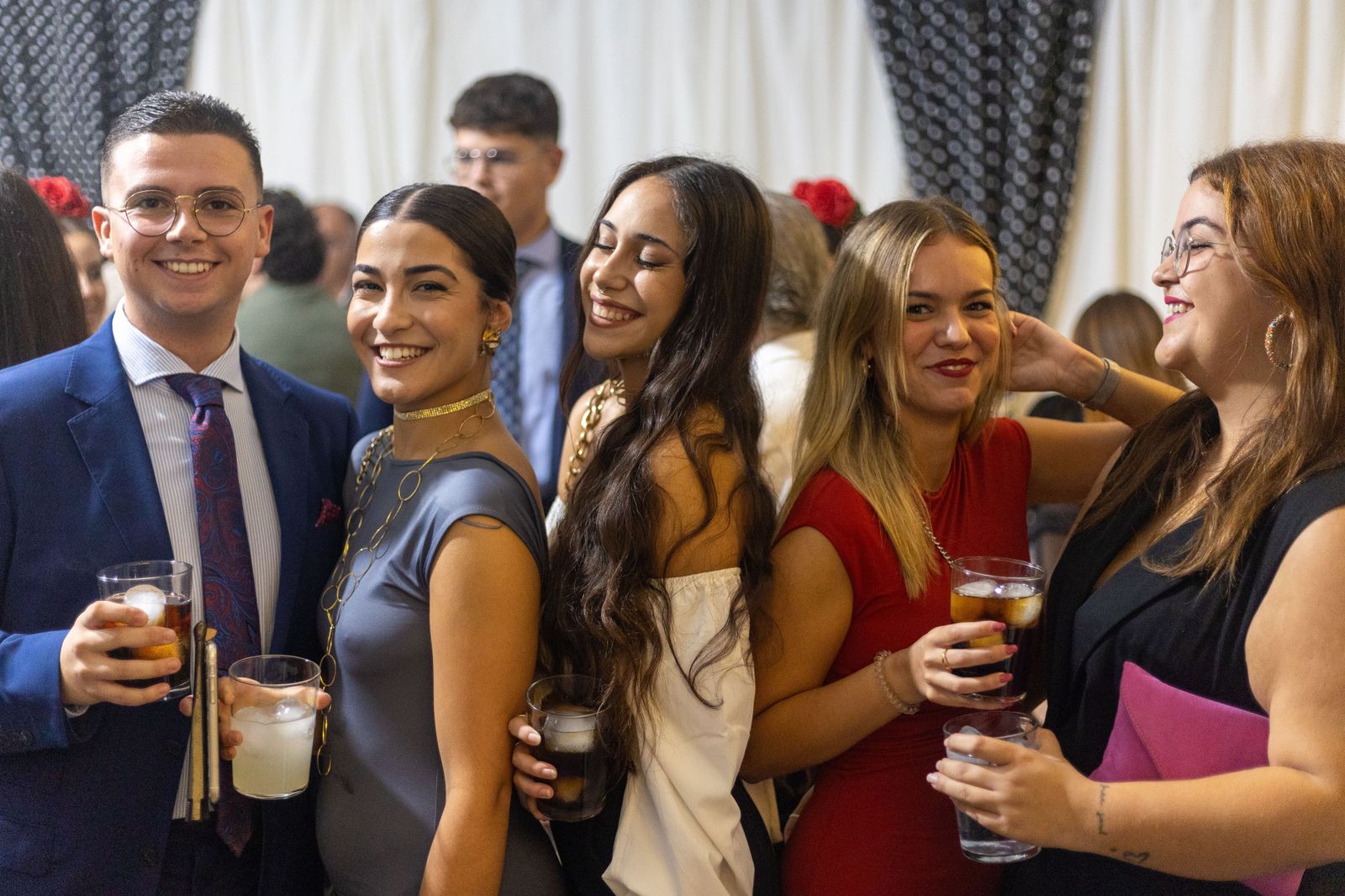 Feria del Caballo 2023: Imágenes del ambiente en la noche del sábado