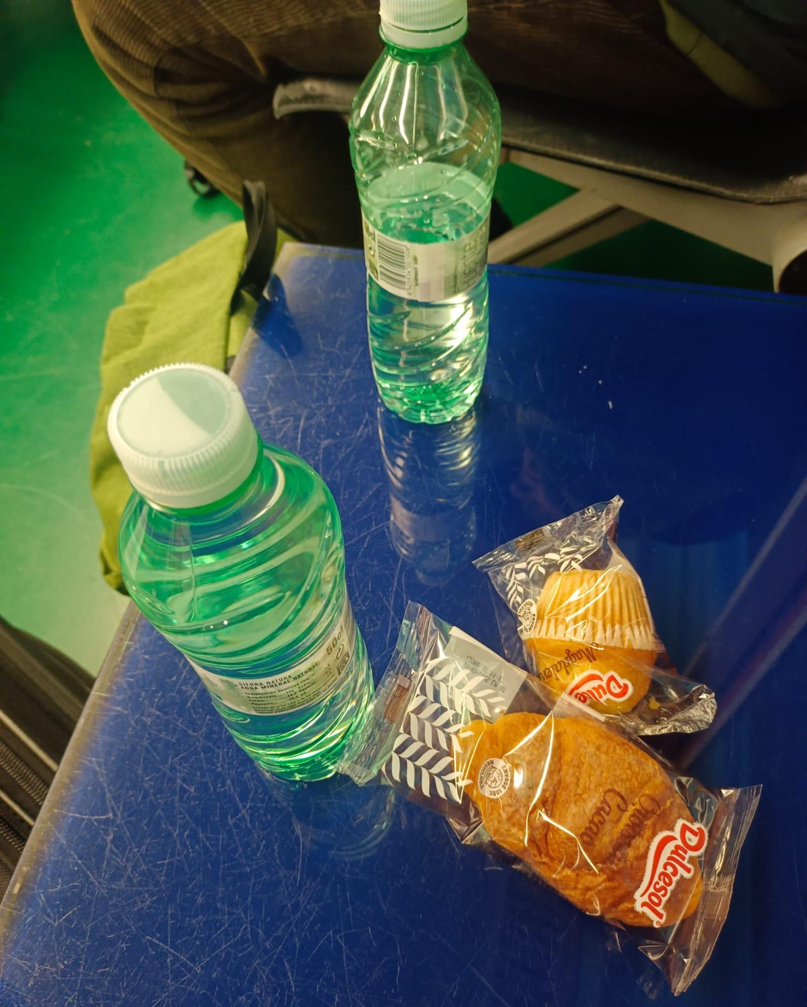 El refrigerio repartido entre los viajeros del Alvia.