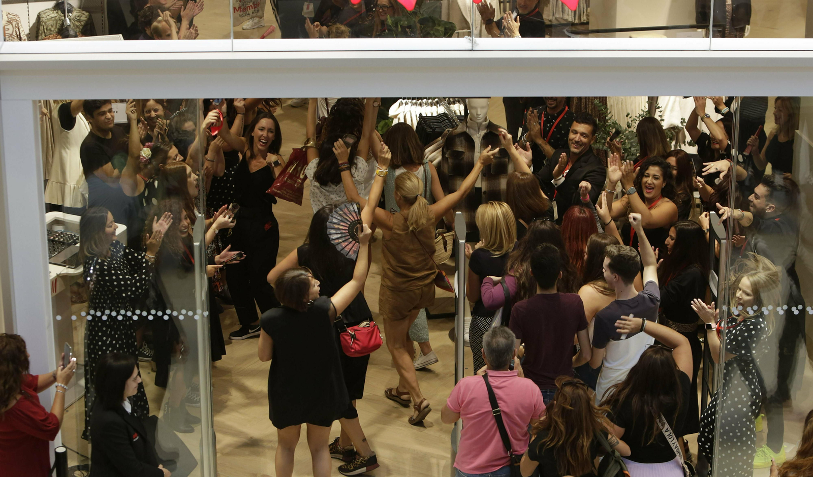 La apertura del centro Lagoh, en imágenes