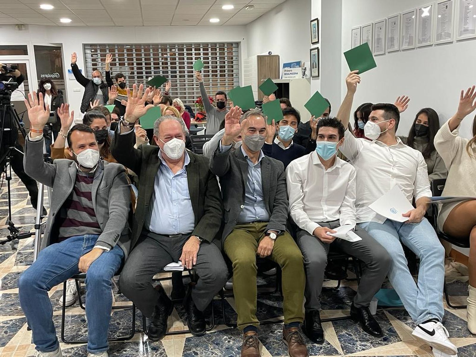 La votación del nuevo presidente de las Nuevas Generaciones de Benalmádena.