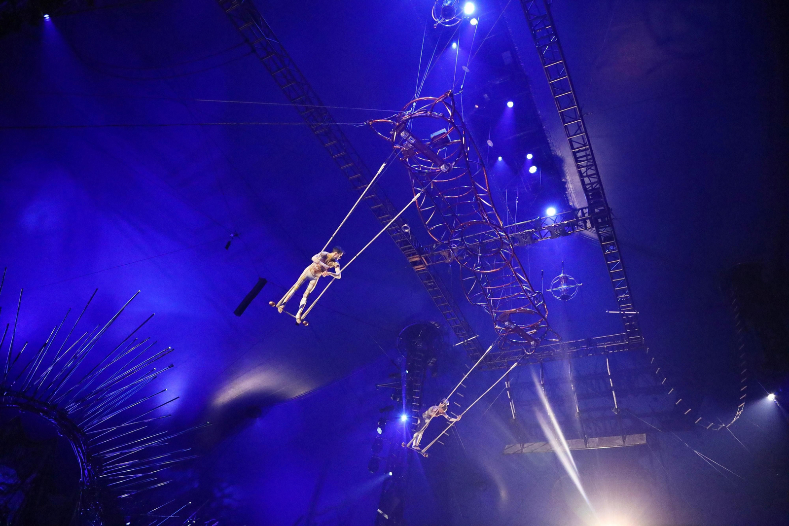 El Circo del Sol en Málaga con su espectáculo 'Alegría', en fotos